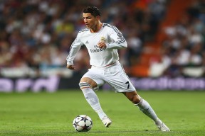 开云官网-德甲攻防转换：节奏快、策略多，精彩连连，德甲规则